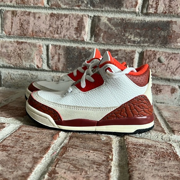 Kids toddler Jordan 3 retro “dunk on mars” size 9c - Picture 3 of 13